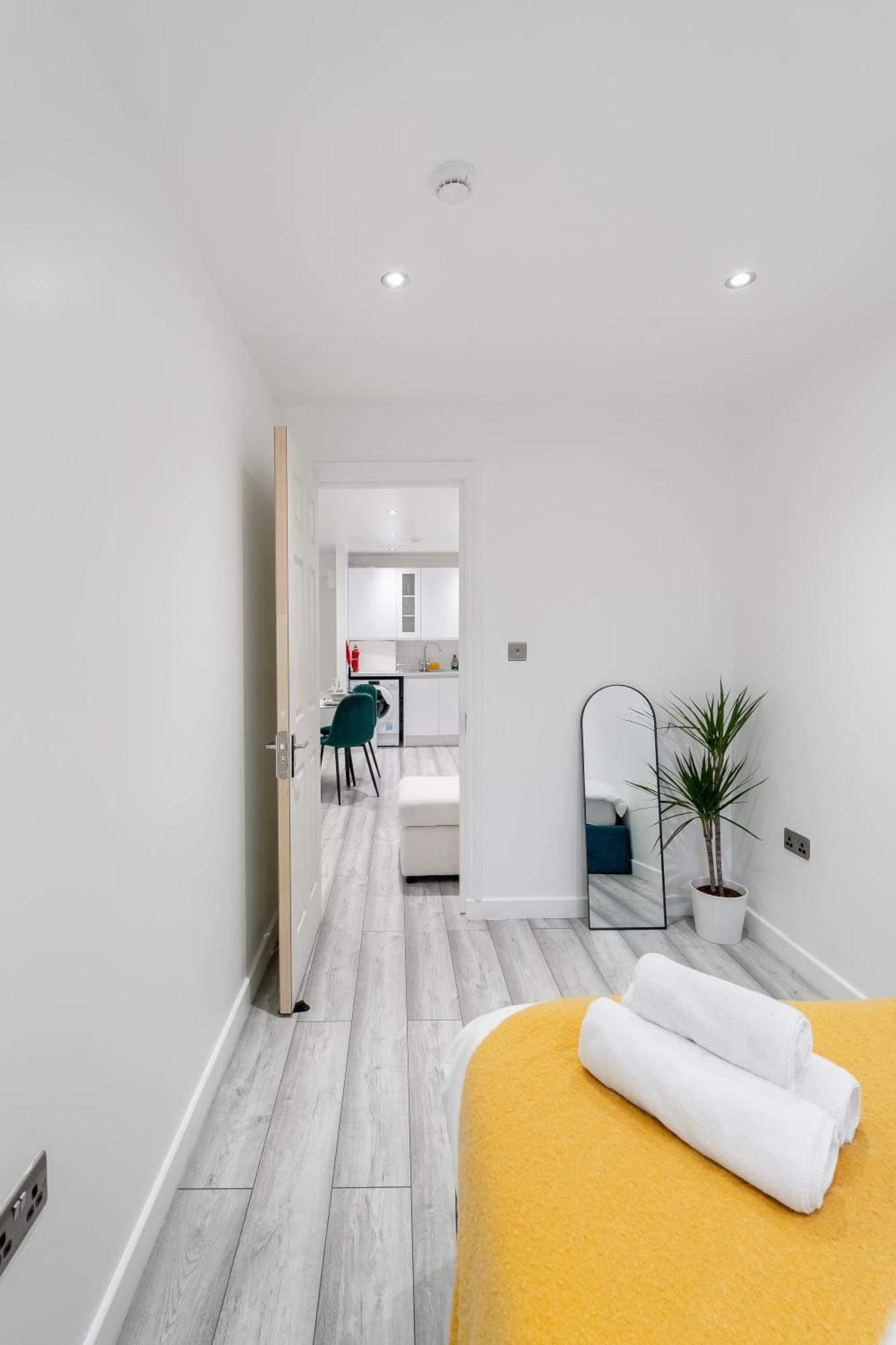 Beautiful Flat Near Central London - Entire Flat - Equipped Kitchen - Private Bathroom Exterior photo