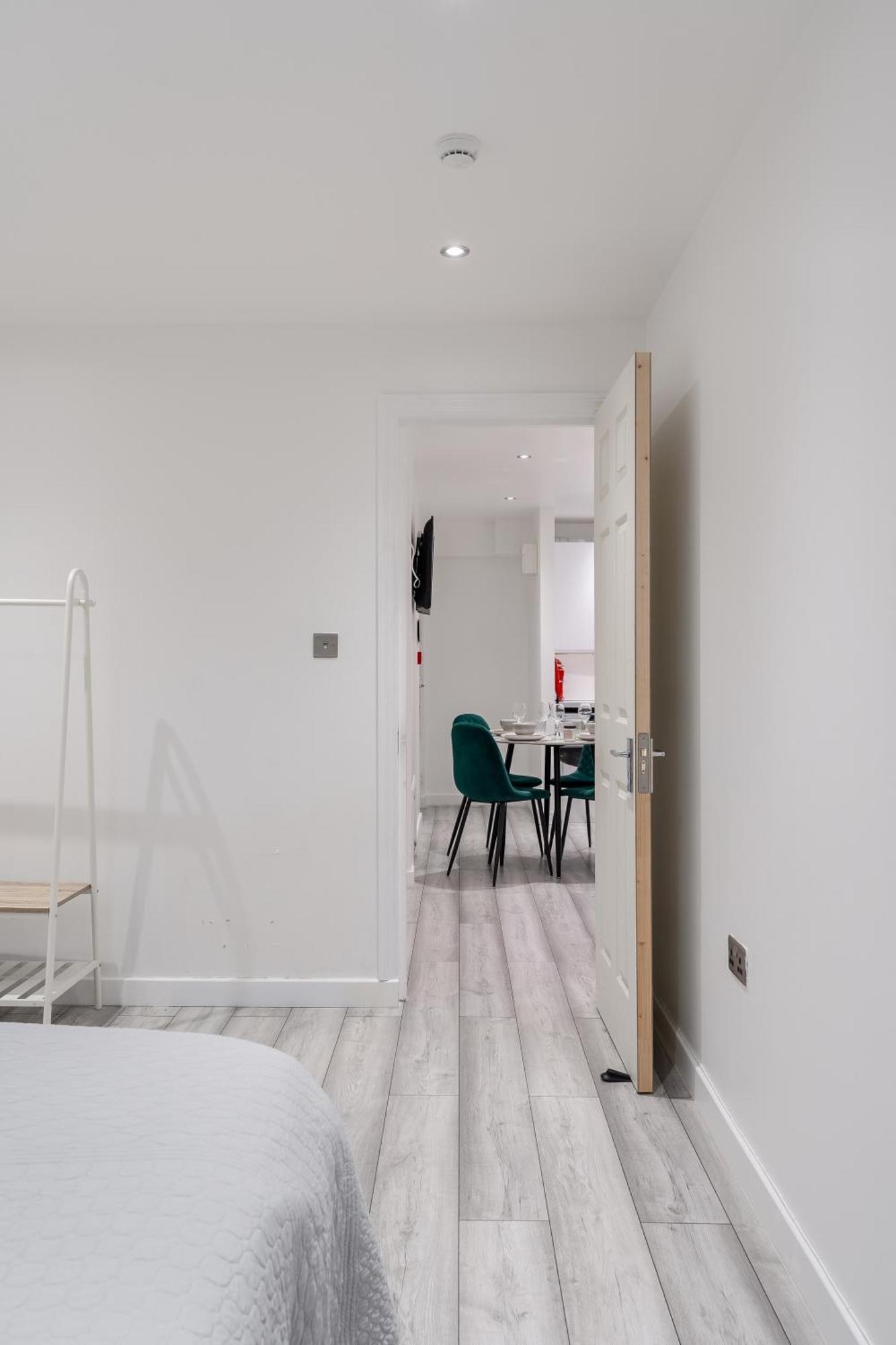Beautiful Flat Near Central London - Entire Flat - Equipped Kitchen - Private Bathroom Exterior photo